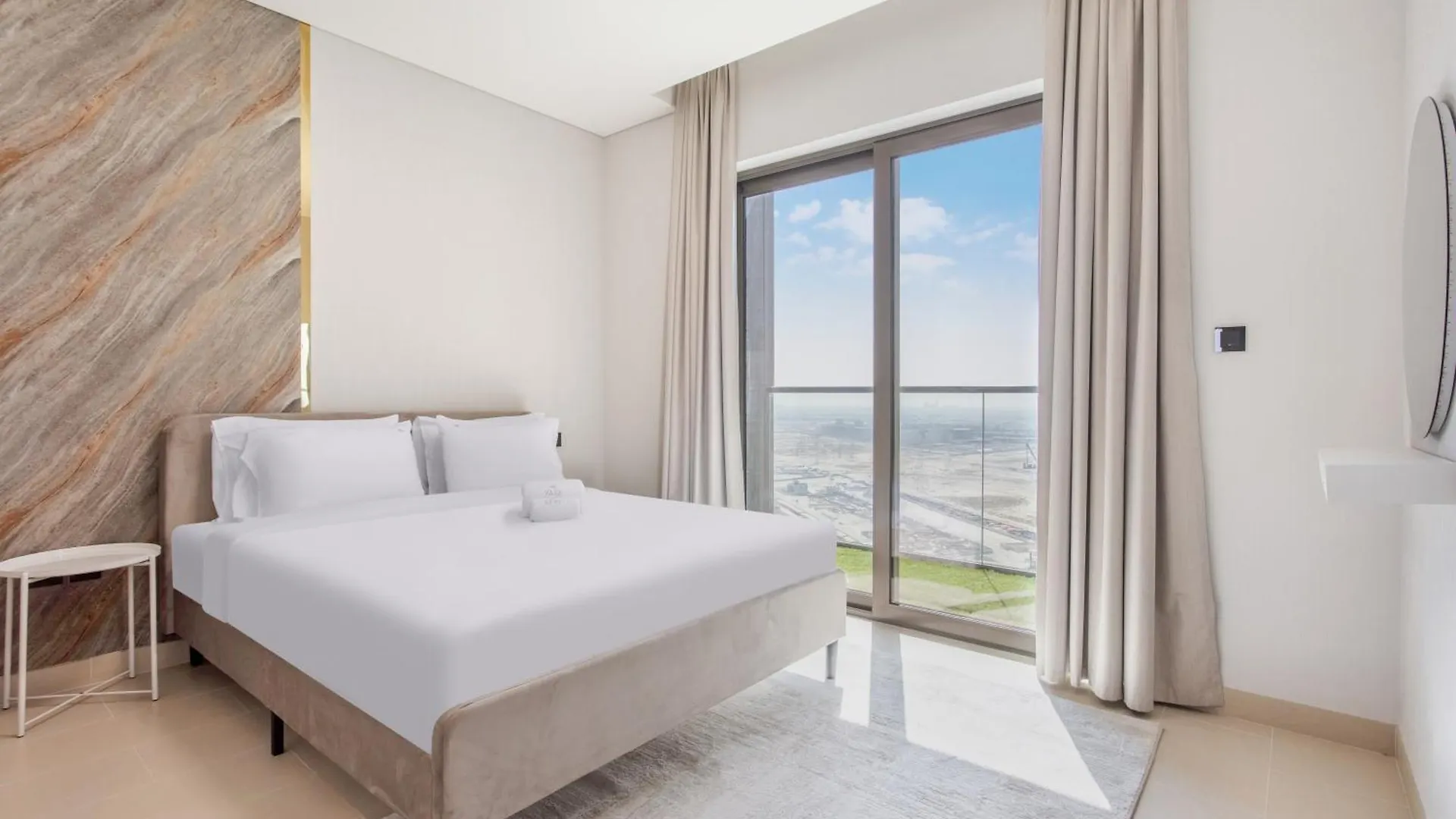 Stay By Latinem 2Br Holiday Home Cv A2709 Near Burj Khalifa Dubai Apartment