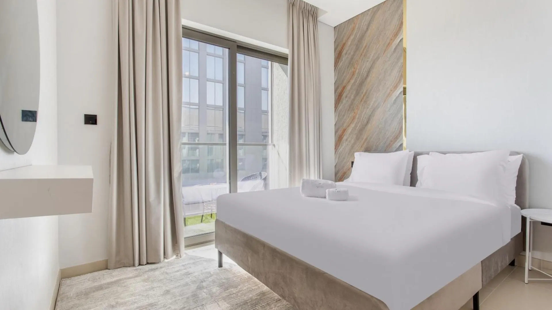 Stay By Latinem 2Br Holiday Home Cv A2709 Near Burj Khalifa Dubai