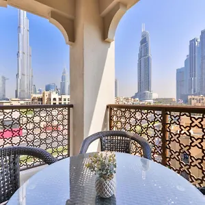 شقة Ultra Luxury Downtown - Full Burj Khalifa View - 5 Min Walk To Mall!, دبي